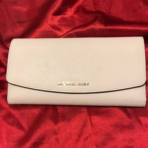 Michael Kors Pink Wallet